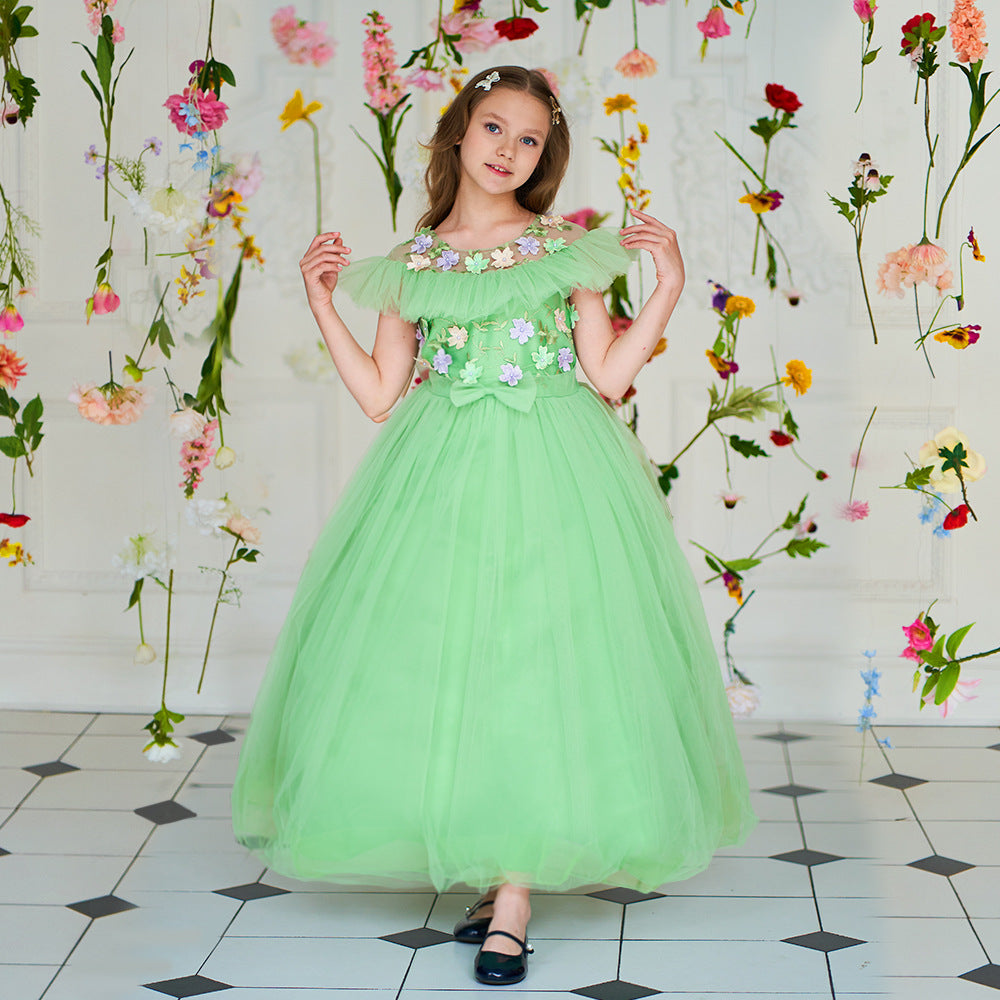 Green Girls' Dress with Small Flowers and a Small Bow