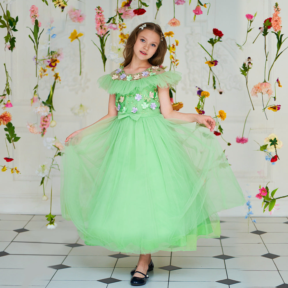 Green Girls' Dress with Small Flowers and a Small Bow