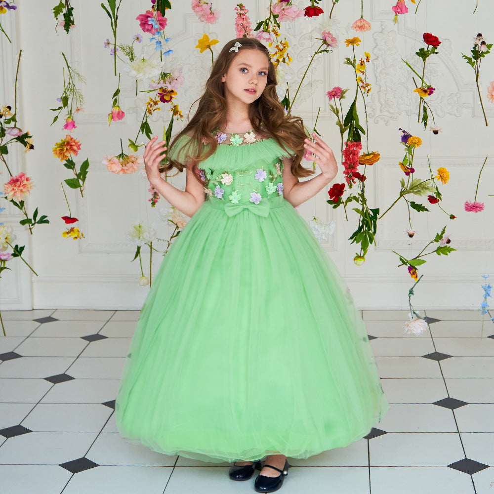 Green Girls' Dress with Small Flowers and a Small Bow