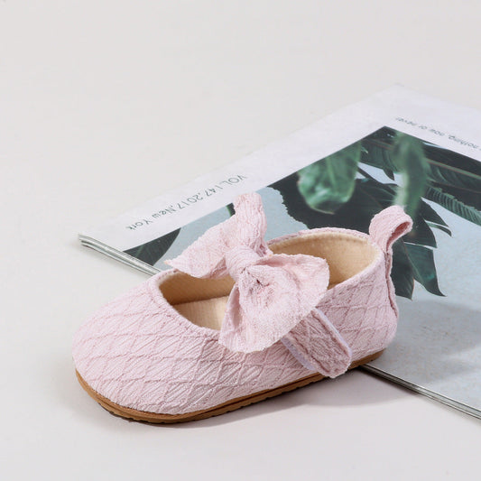 Children's shoe with bow