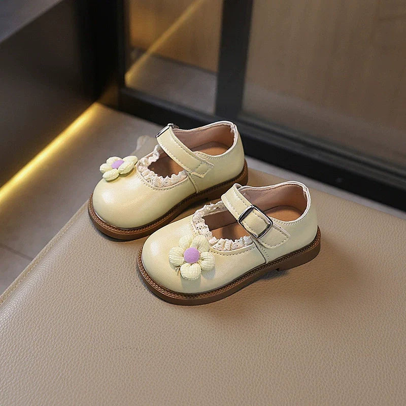 Girls Floral Strap Shoes – Charmy