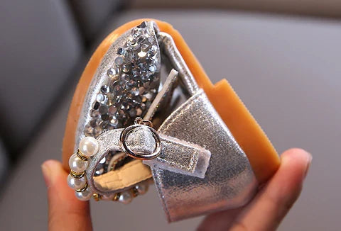 Girls Butterfly Crystal Shoes – Charmy